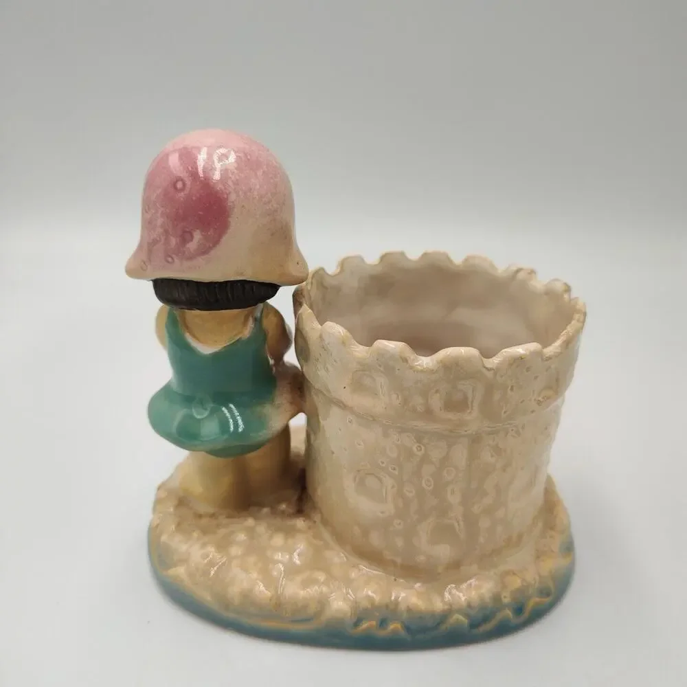 Yankee Candle‎ Girl With Beach Bucket Votive Candle Tea Light Ronnie Walter